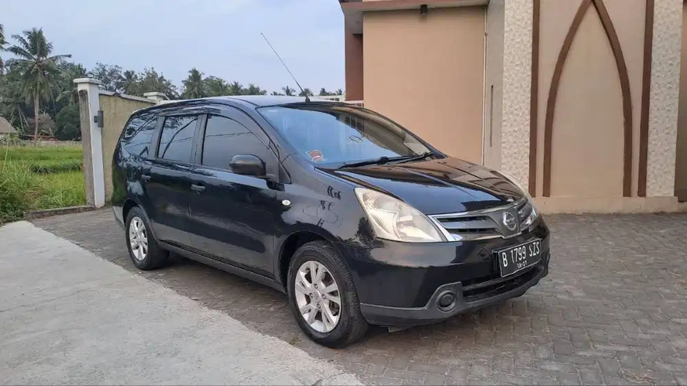 Dijual Grand Livina XV 2012 Nopol B Pajak Hidup .