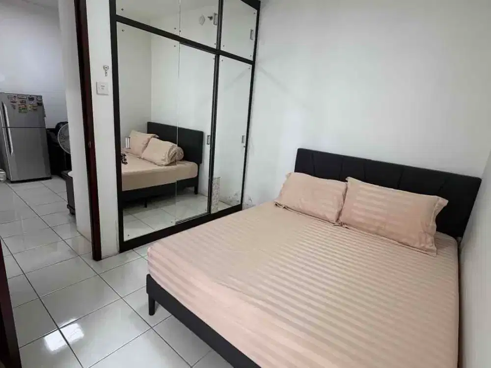 sewa apartemen mediterania garden 2