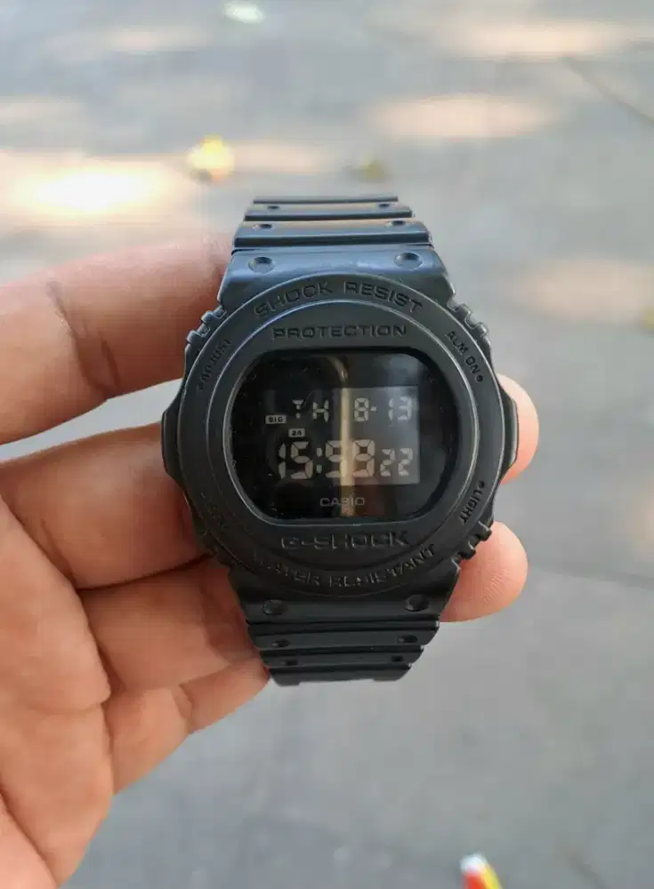 G SHOCK DW-5750E