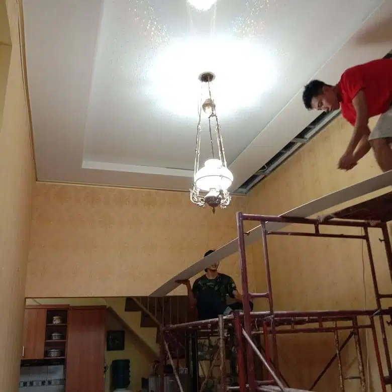 Wall Moulding Sekat Plafon Partisi PVC GRC Gypsum Jasa Tukang Pasang