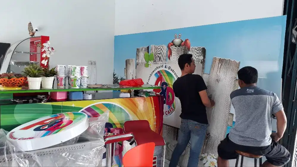 Wallsticker Cafe, Wallpaper custom logo rumah makan & backwall kantor