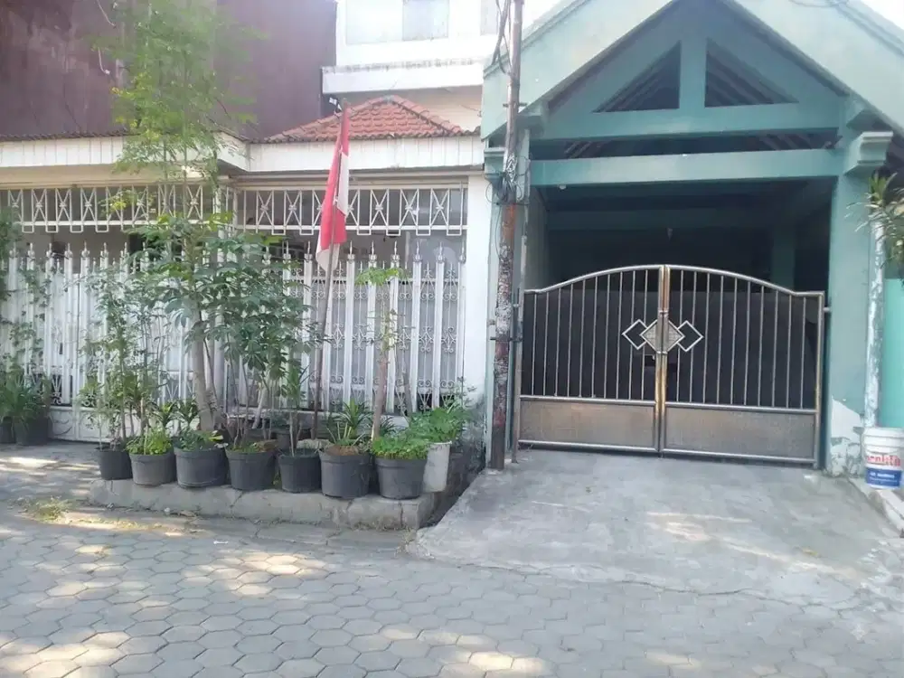 DIJUAL RUMAH DUKUH KUPANG BARAT