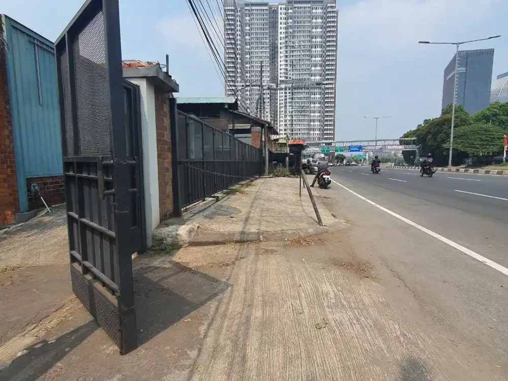Ruang Usaha resto di Antasari, strategis dekat pintu tol