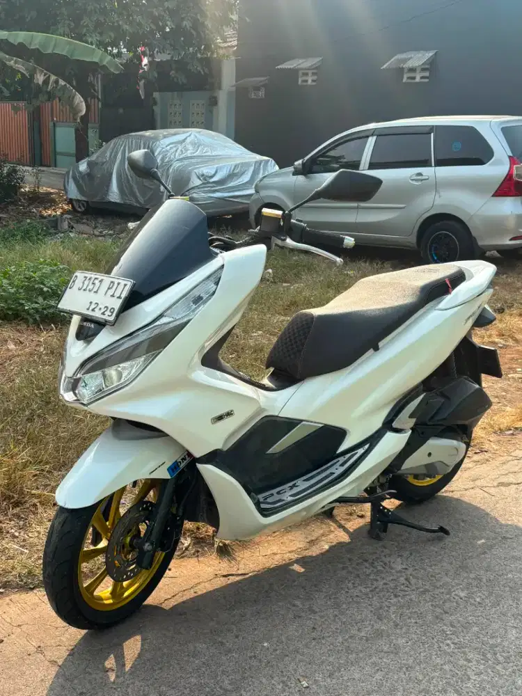 TT/DIJUAL CEPAT!! HONDA PCX CBS ISS REMOTE 2 B DKI KM LOW NOMINUS