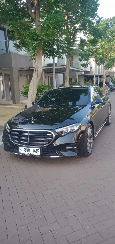 Dijual mercedes e200 2024 akhir