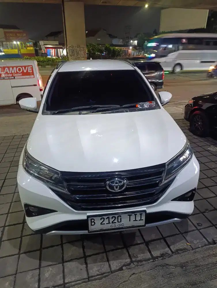 Toyota Rush G AT tahun 2019