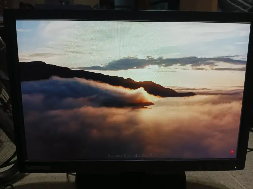 Monitor LED Lenovo 19.5 Inch Wide (E2054A) - Siap Pakai
