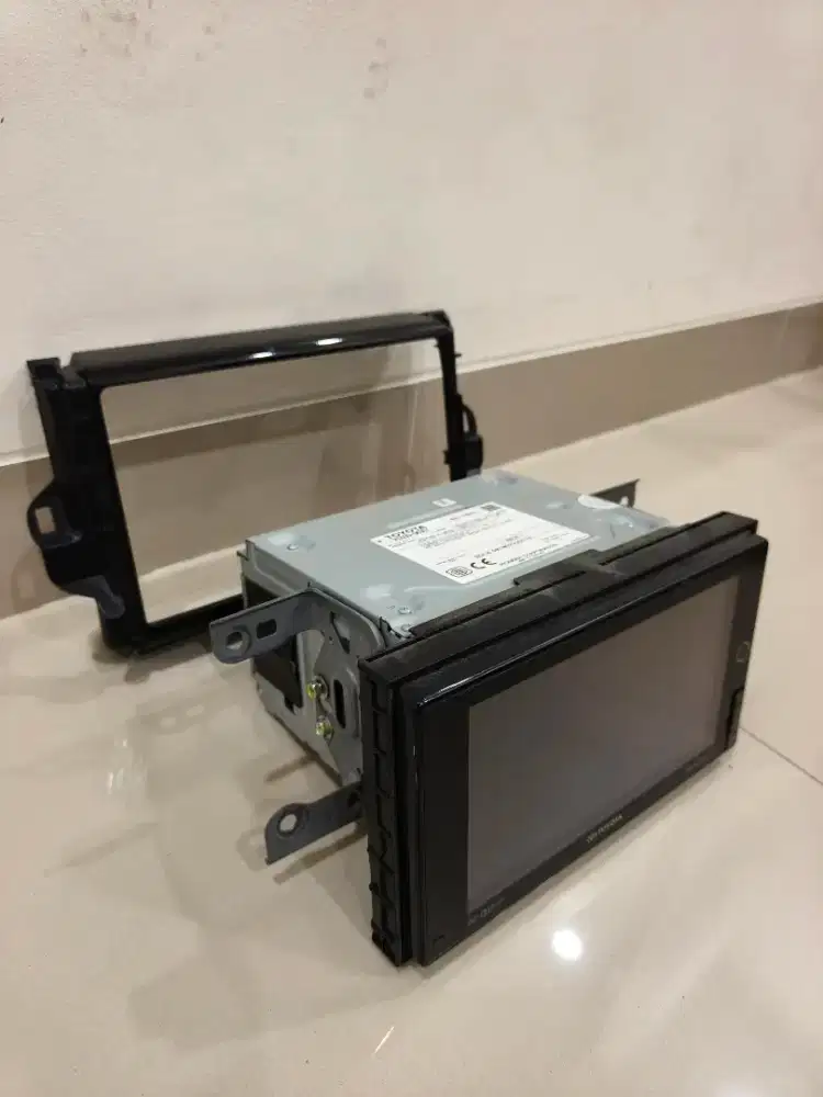 Head Unit Fortuner VRZ