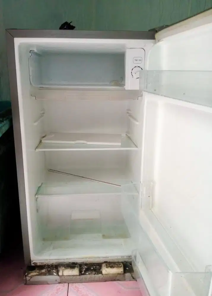 Kulkas hisense 1 pintu
