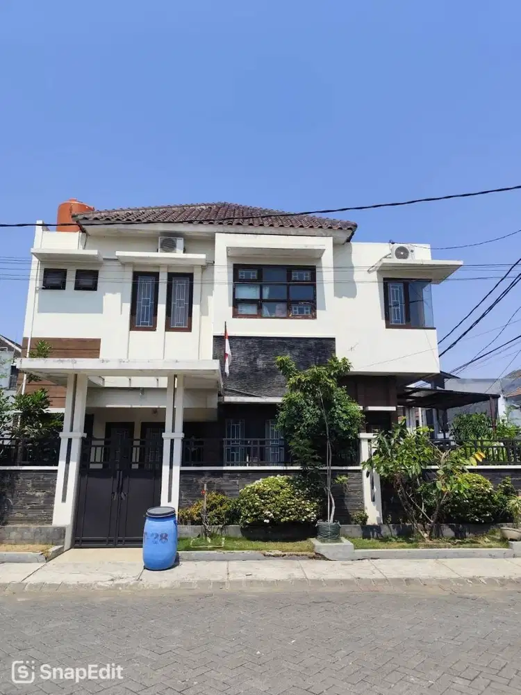 DIJUAL RUMAH PANTAI MENTARI HOOK JALAN LEBAR, SEMI FURNISHED