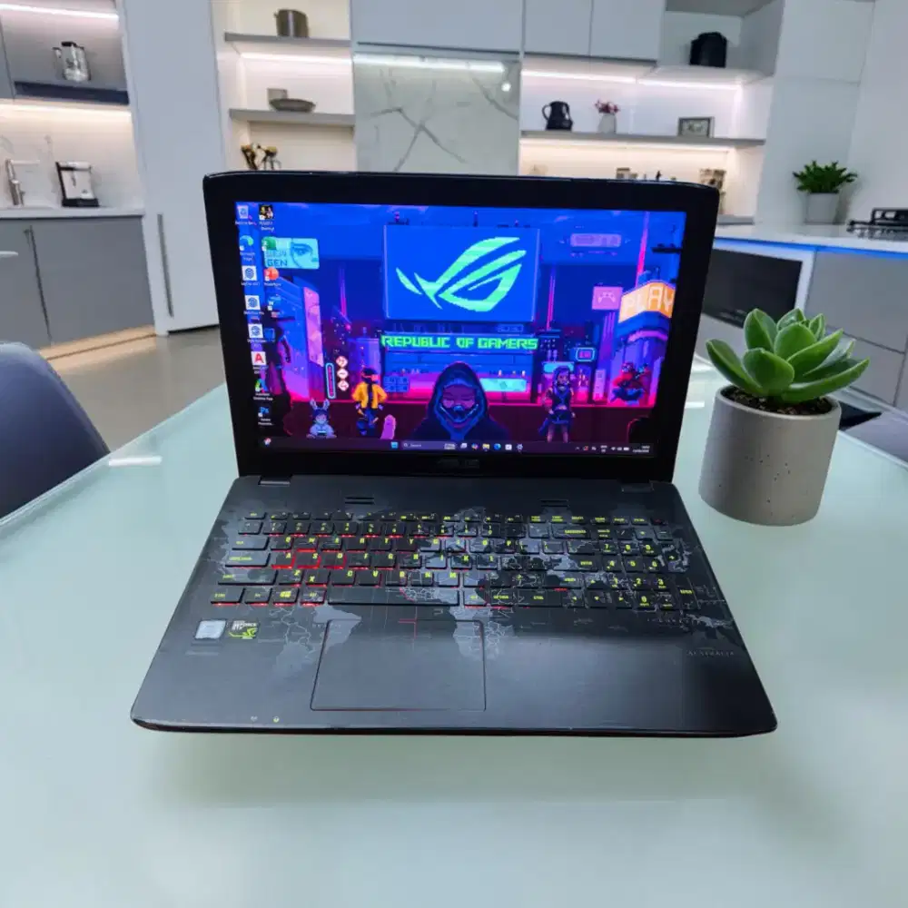 Laptop Gaming ASUS ROG NVIDIA GTX Core i7 RAM 8Gb SSD 256Gb DUAL VGA