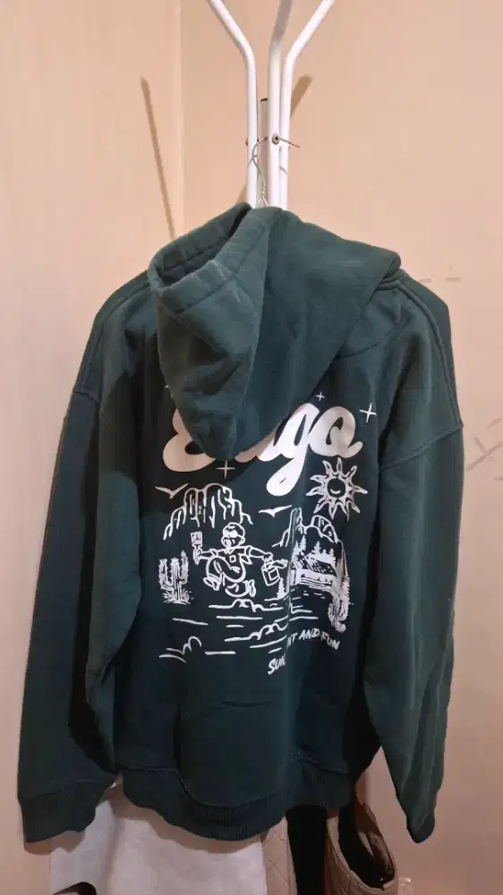 Erigo Sweater Hoodie Pria