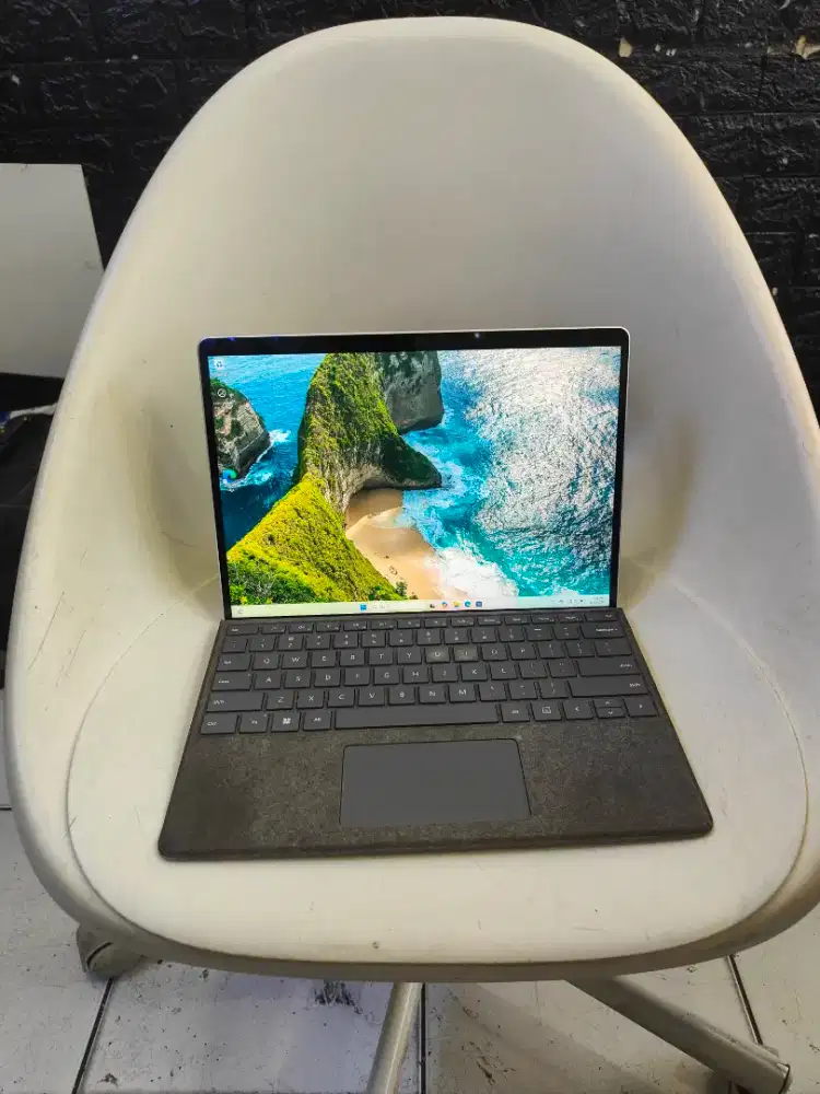 Surface Pro 9 i5 Gen 12 Second