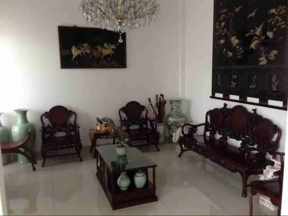 Rumah cantik di komplek DPR Kemanggisan Jakarta barat