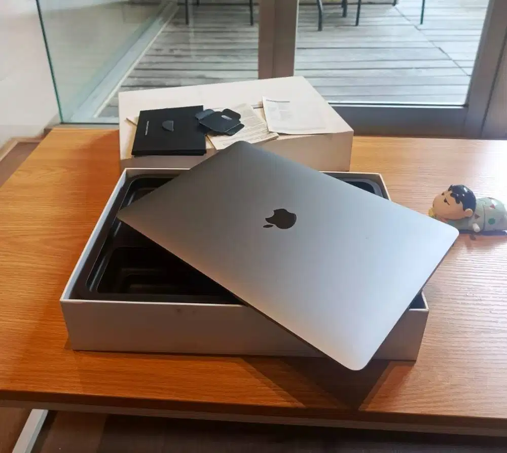 Macbook Air 13inch  Late 2018  Corei5 SSD 256GB mulus