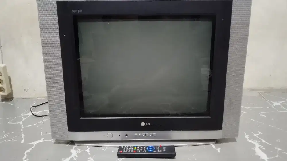 Siapa cepat dia dapat ya TV LG 21 inci layar datar slim masih mulus
