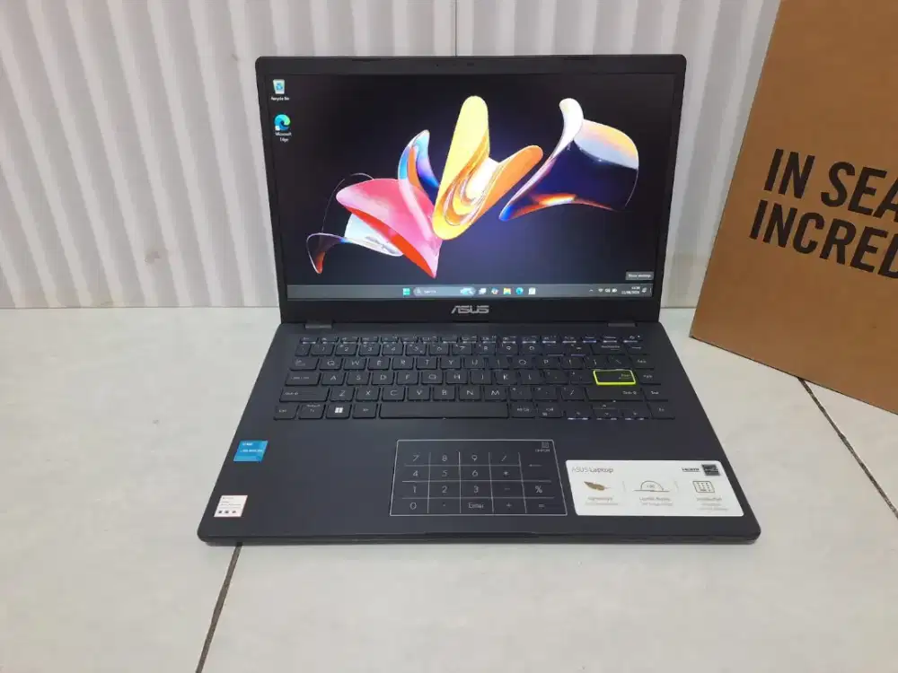 Asus Vivobook E410K (Like New)