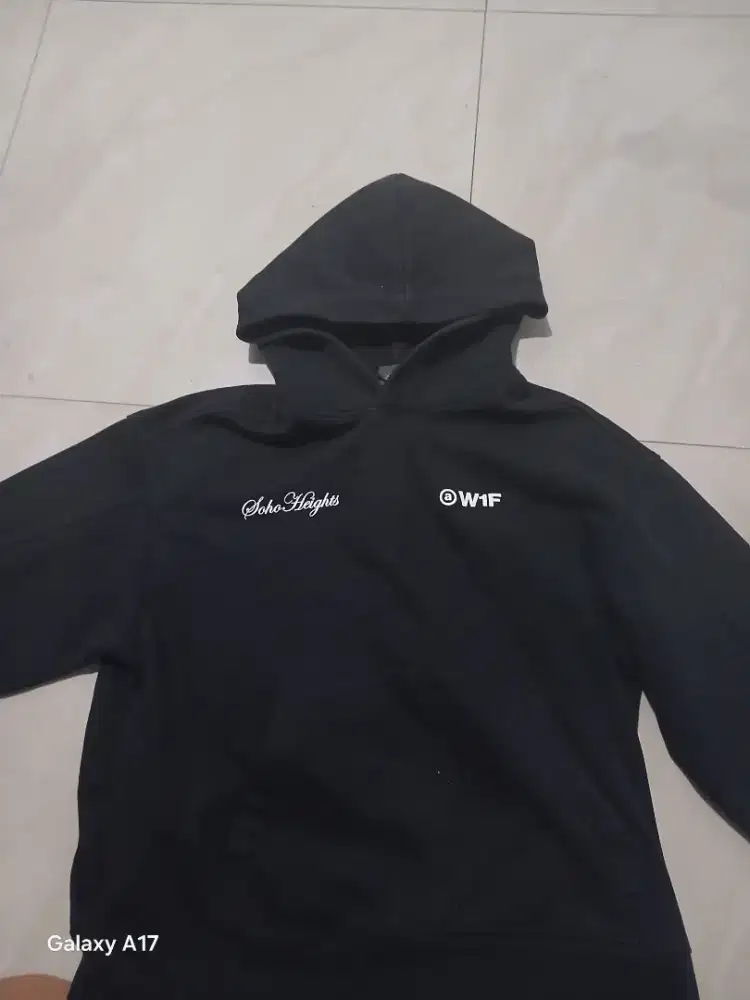 Hd hnm warna hitam
