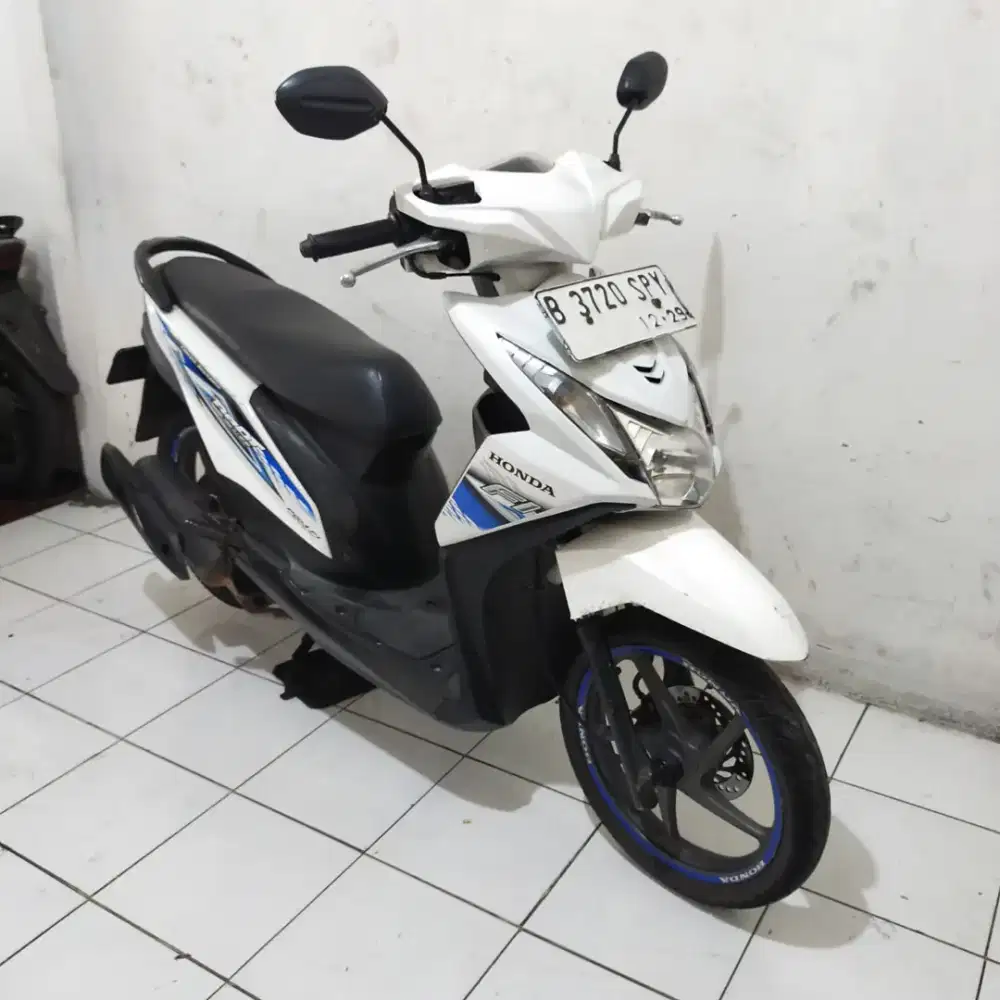 Honda Beat Fi 2014 Orisinil Mesin Cakep Bagus Lengkap