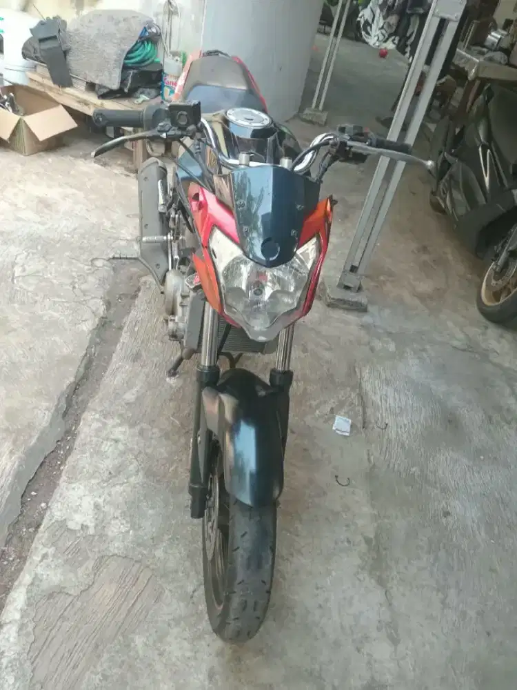 Dijual Vixion 2015