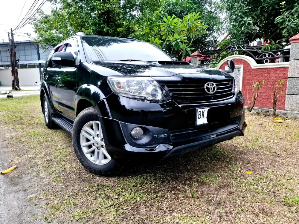 Dp 43jt Fortuner Trd Vnt Manual Hitam 2013 / 2014