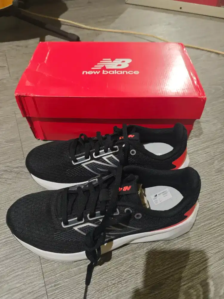 NEW BALANCE Sepatu Lari Pria 413 V3 M413BF3 ORIGINAL