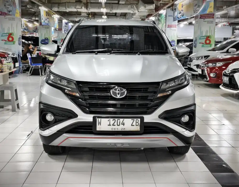 TOYOTA RUSH TRD SPORTIVO AT 2018 SILVER METALIK