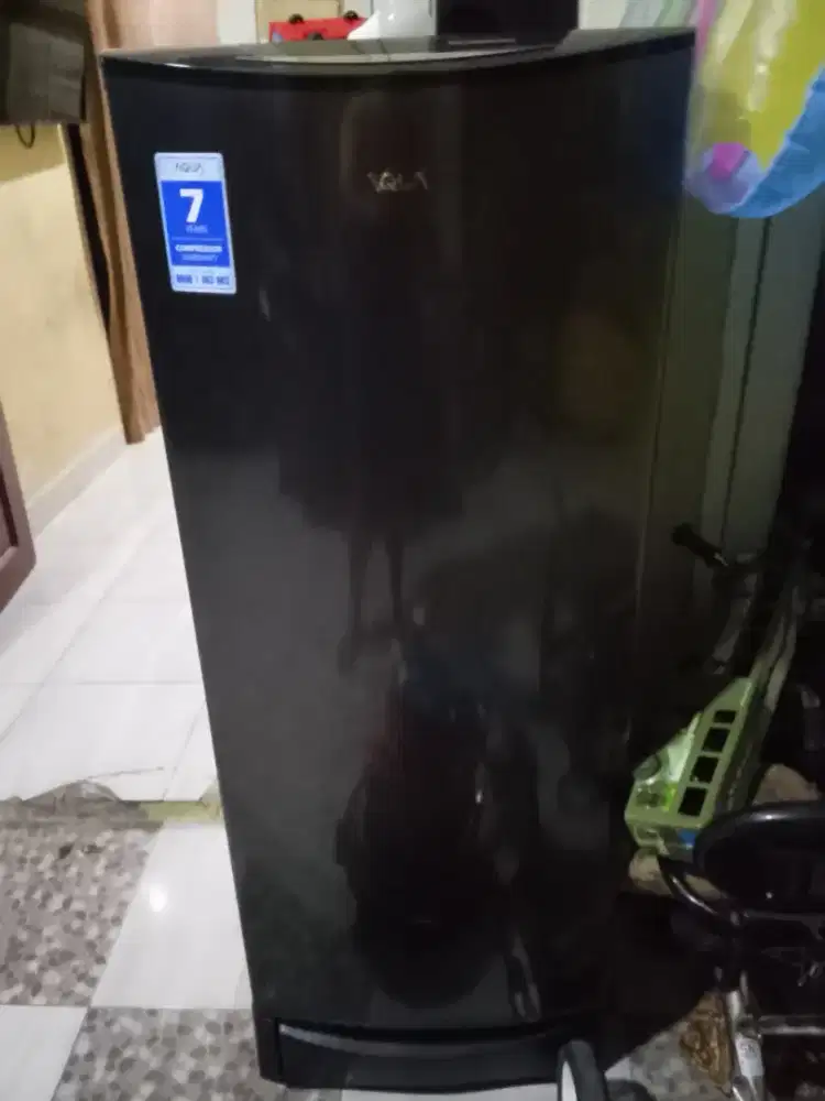 Kulkas aqua 1 pintu