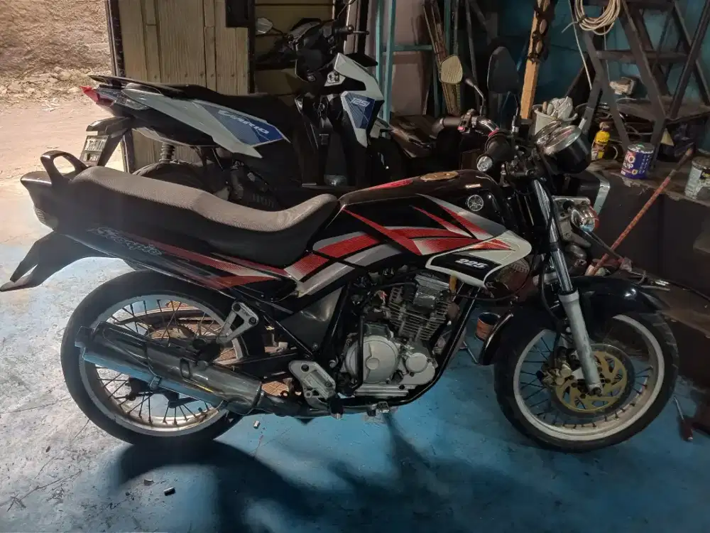 Scorpio G 2003 asli kotak