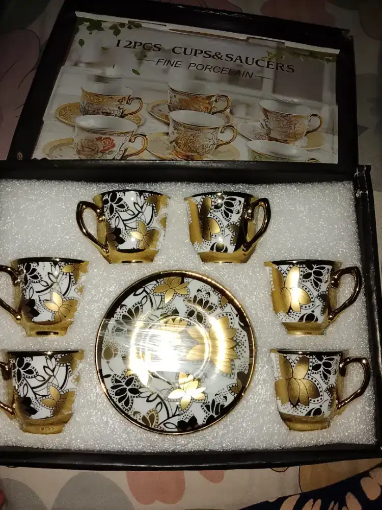 Jual 1 set cangkir teh / kopi