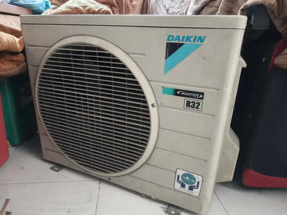 ac daikin bekas