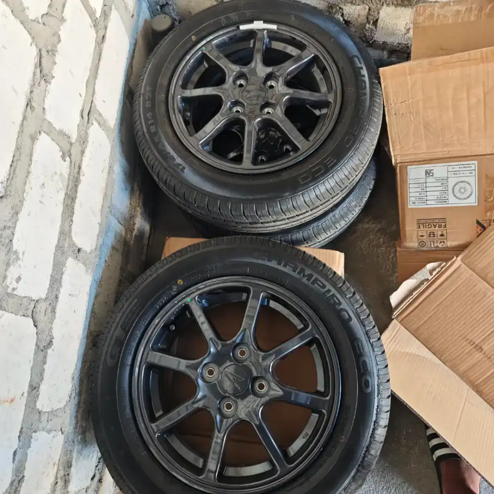 Di jual velg original Ayla 2026 bulan 8