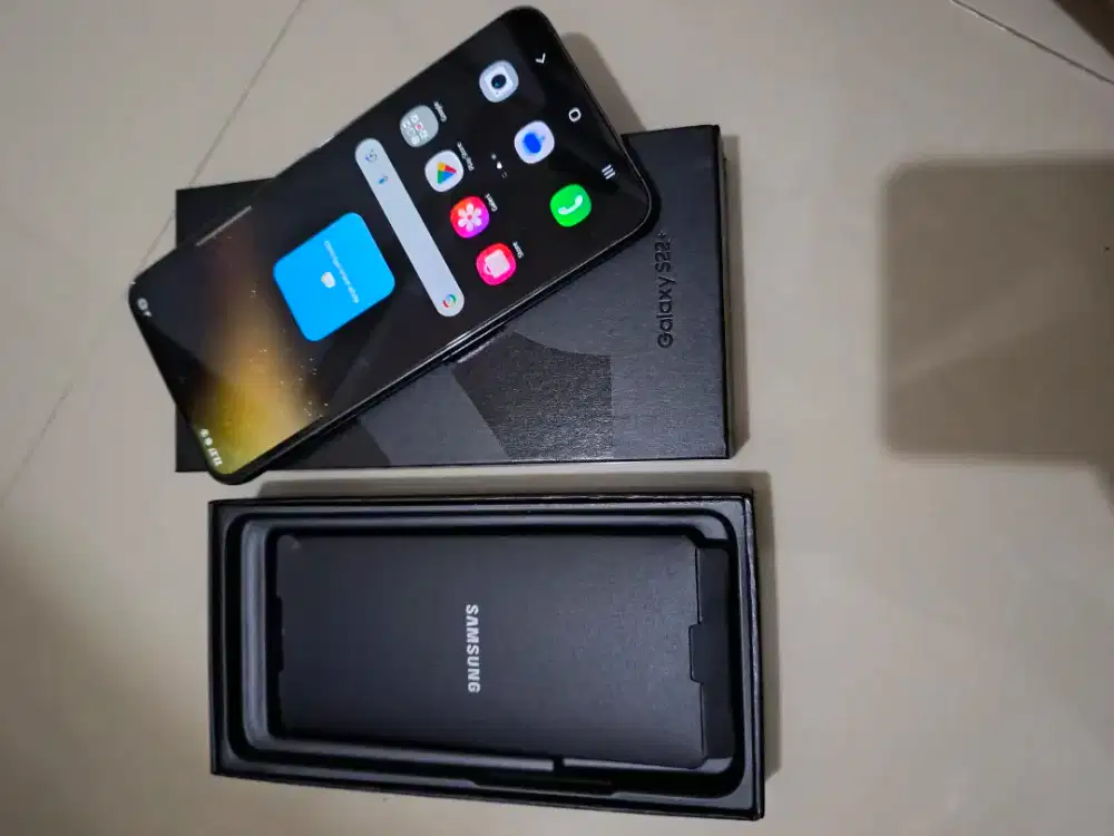 Samsung S22+ 5G 8/256 Sein fullset mlusss like new josss ,lancarr jaya