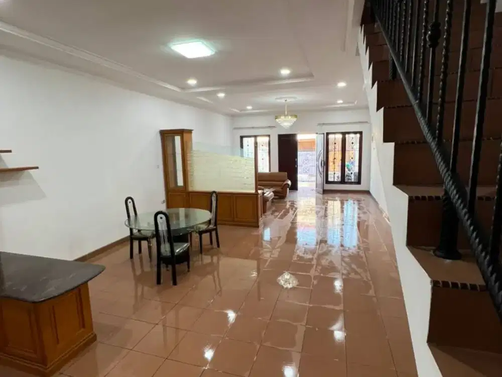 Dijual/Disewakan Rumah 3 Lantai Baru Renov Bagus Di Komplek Favorite Sunter, Jakarta Utara
