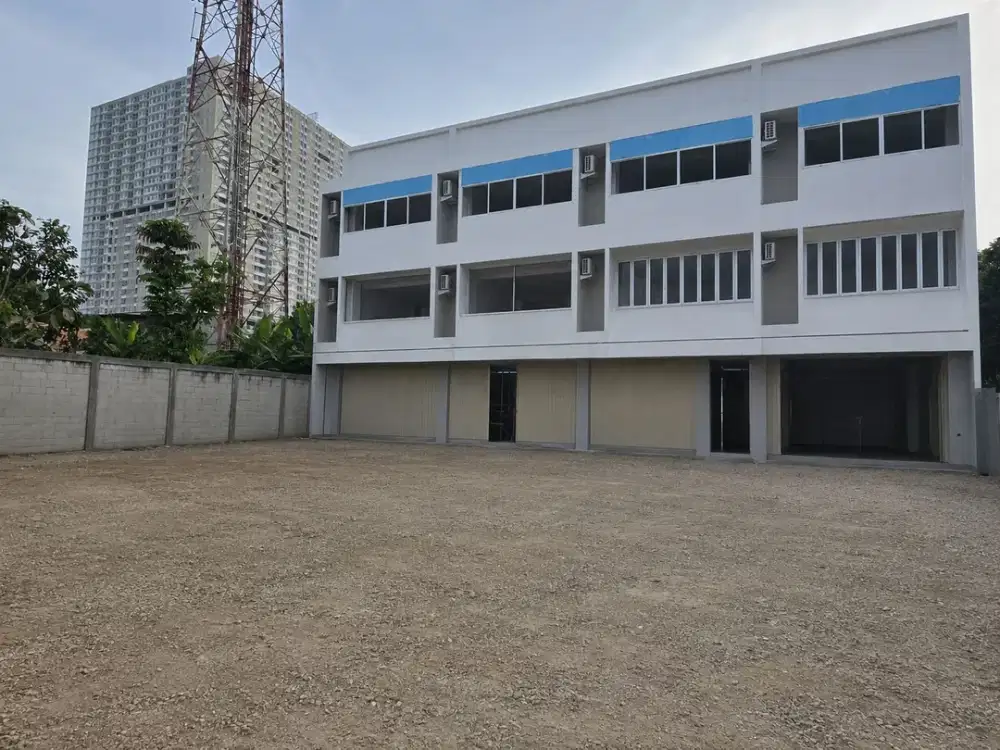 Sewa Ruang Komersial 240 m² Strategis di Babakan Madang Sentul