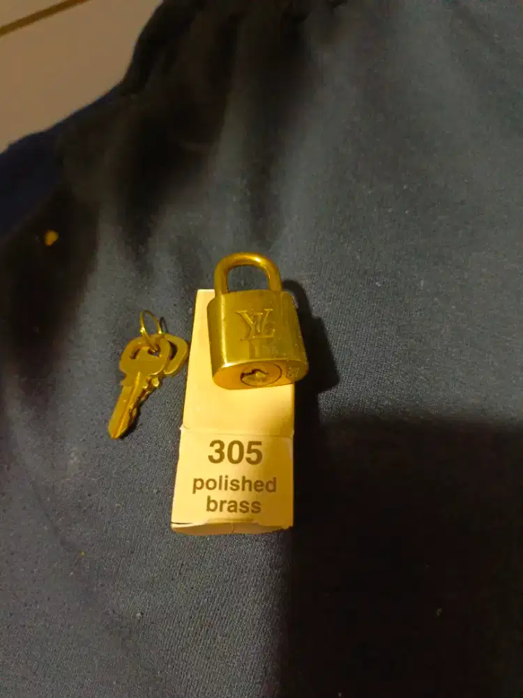 Padlock gembok Louis Vuitton