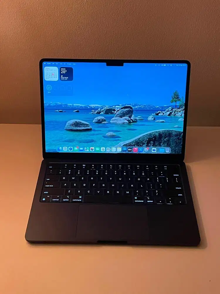 Macbook Air M3 2024 16/256 GB