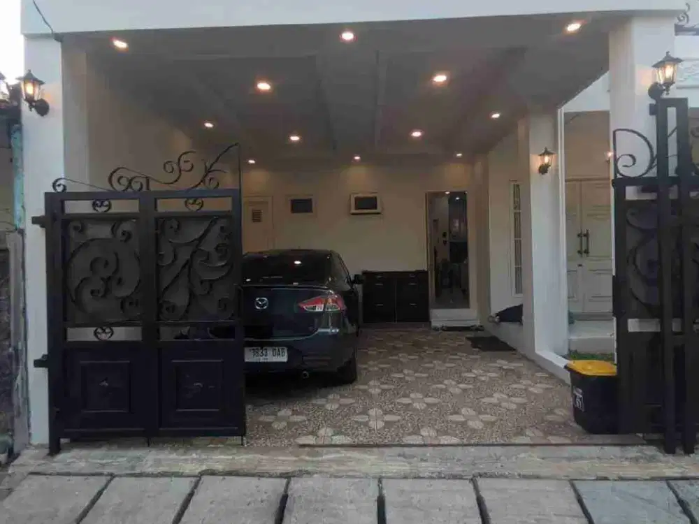 rumah white house di Cibubur jkt timur