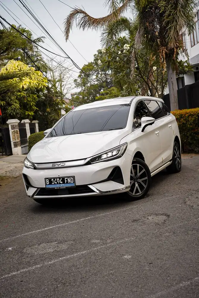 BYD M6 EV STANDAR