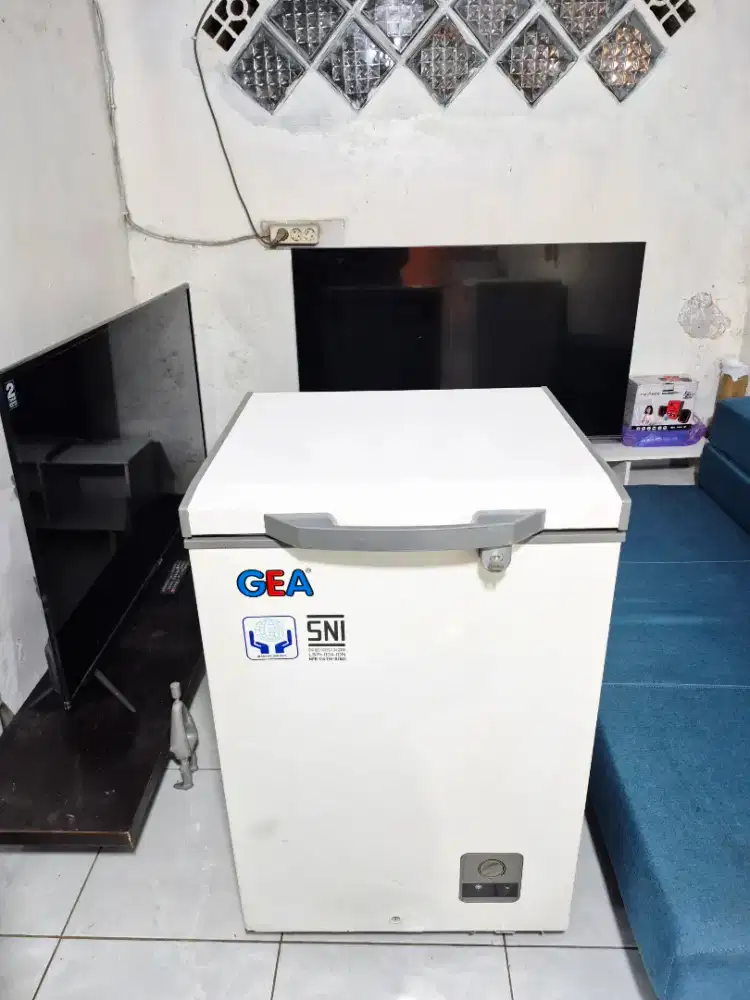 FREEZER GEA 100L ORI SIAP PAKAI
