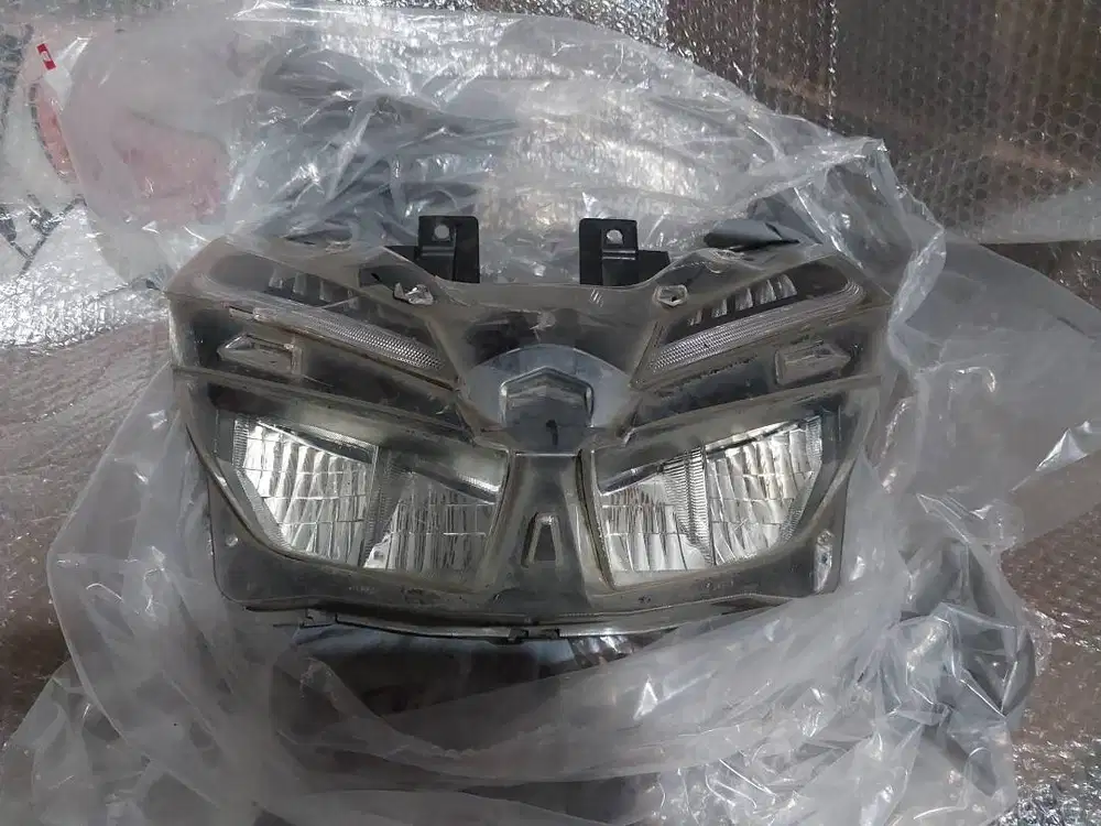 Headlamp Vario 125 led new K60R.