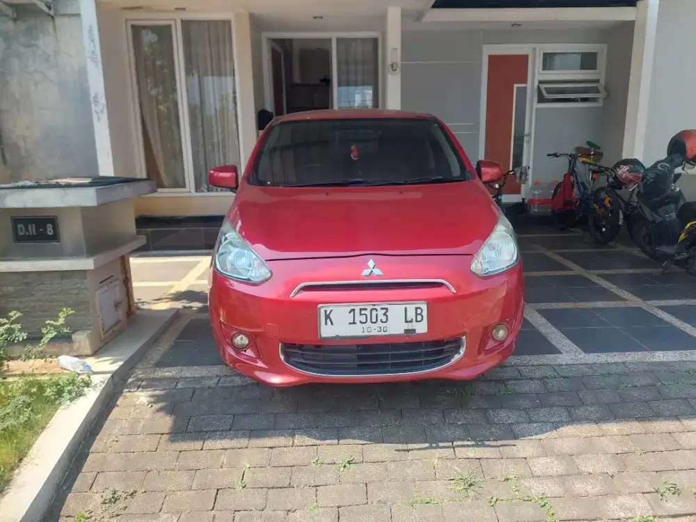 Mitsubishi mirage GLX tahun 2015
