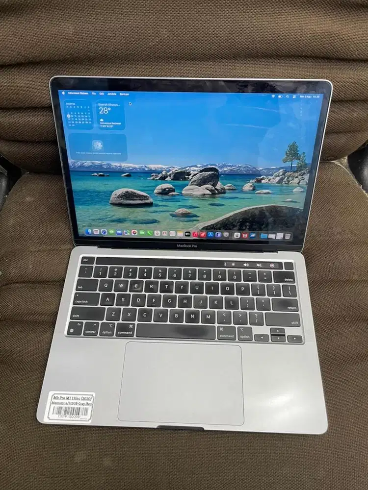 Apple Macbook Pro M1 13 8/512GB original | bekas