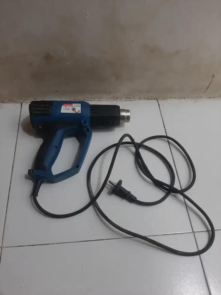 heat gun/mesin pemanas