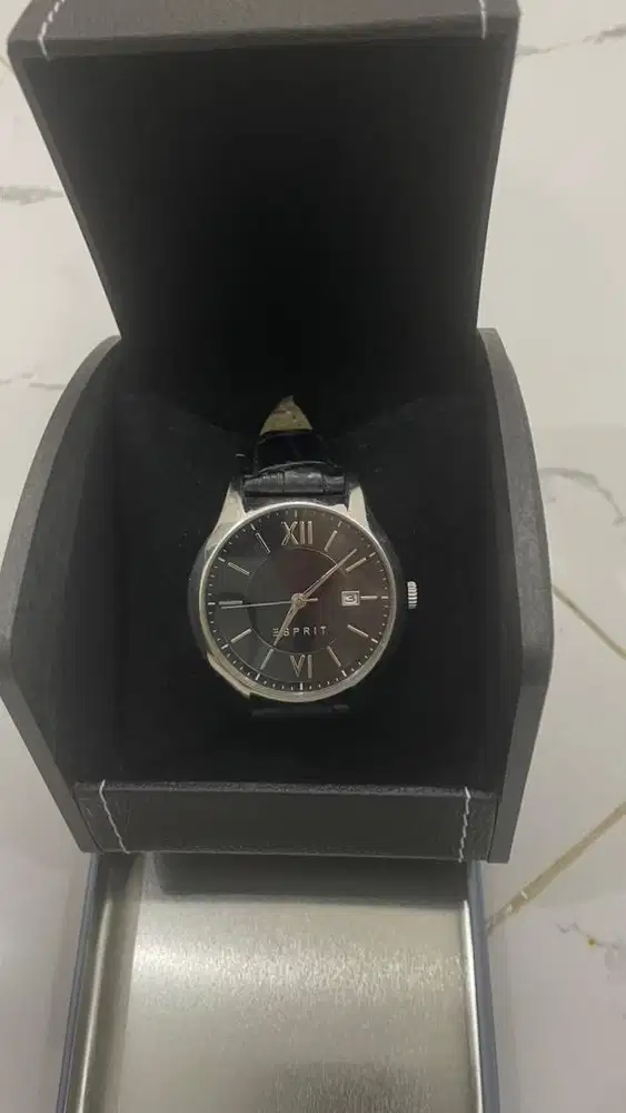 PRELOVED ESPRIT JAM TANGAN PRIA