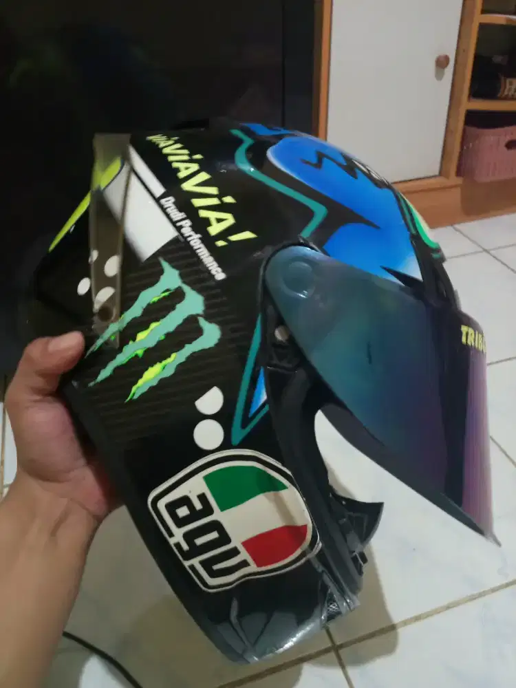 HELM FULL FACE DGL AGV VALENTINO ROSSI