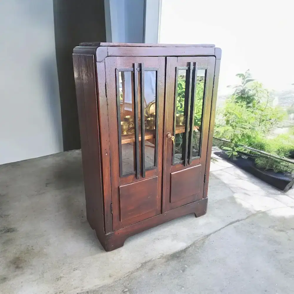 lemari kecil art deco jati tua