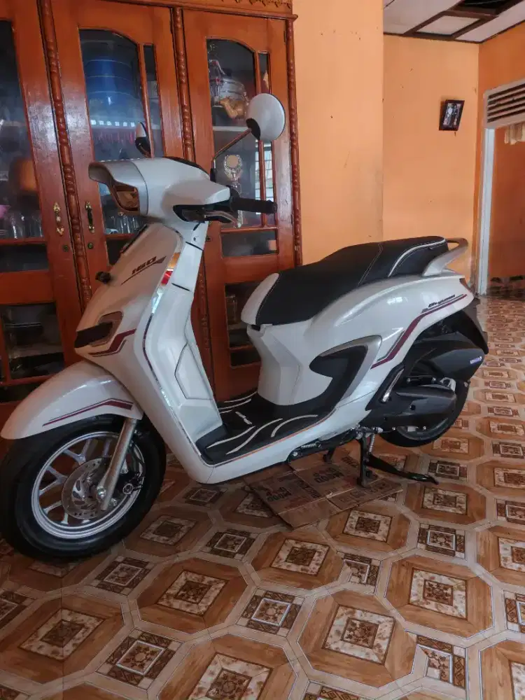 Honda Stylo 160 Cbs new putih glossy km 1.200