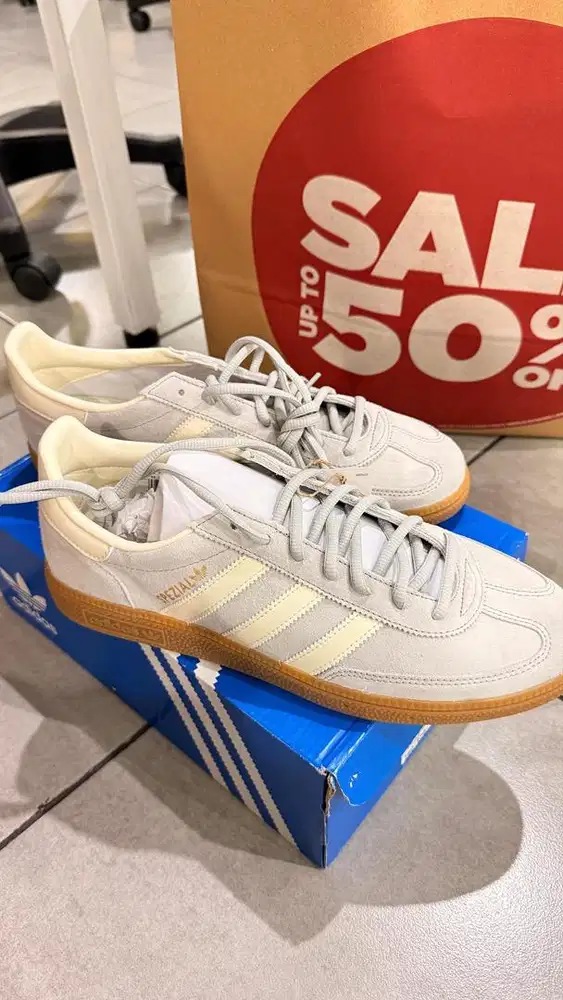 Sepatu adidas spezial