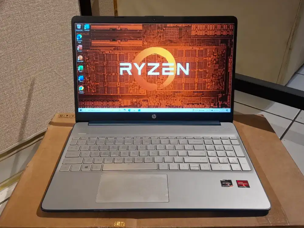 Hp 15-ef2xxx, Amd Ryzen 5 500U,Ram 8/256 gb